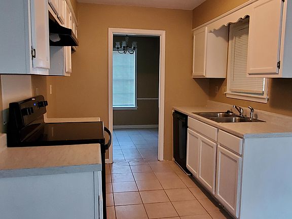 2nd image of 7389 Meadowbrook Dr