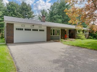 27 Lawrence Ave, Springwater, ON L9X0W4