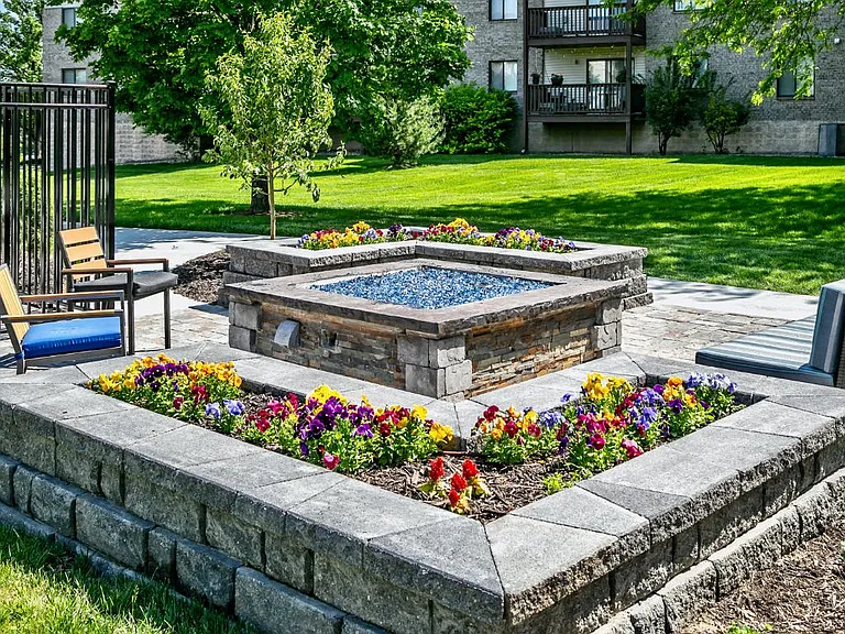 Southwest Gables Apartments — Photo 41