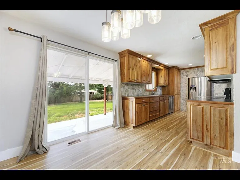 6701 W Kirkwood Rd — Photo 3
