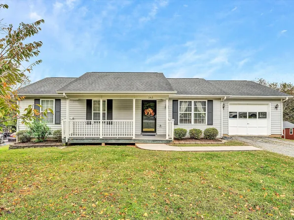 263 Gala Dr, Roanoke, VA 24019