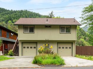 573 Beach Rd #1, Whitethorn, CA 95589