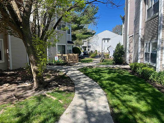 5th image of 199 Meadow Ridge Rd #199