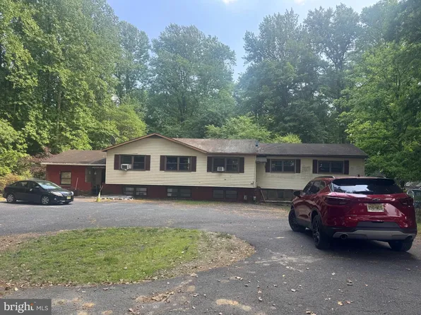 20 Little Mill Rd, Clementon, NJ 08021