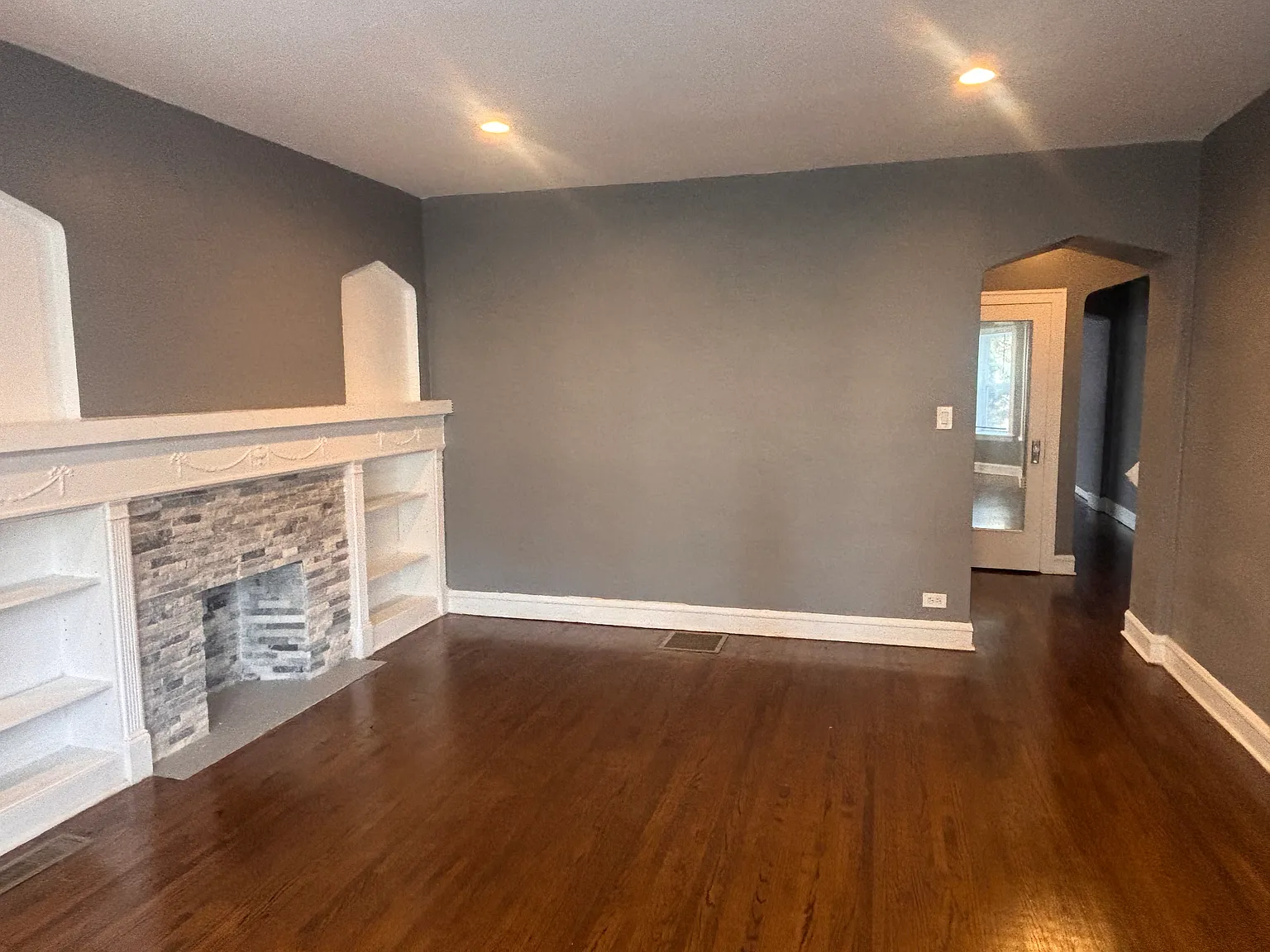 2 bed, $1,250 — Photo 1