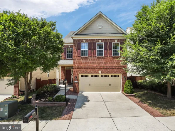 8033 Annette Dr, Lorton, VA 22079