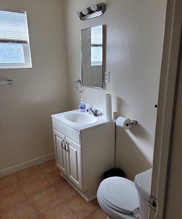 5th image of 318 Lookout St