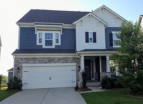 194 Winterberry St Photo 1