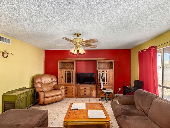 5th image of 843 N 59th Dr