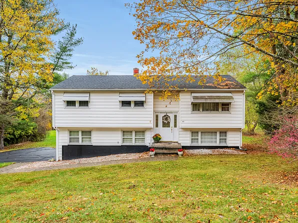 40 Kenneth Circle, Guilford, CT 06437