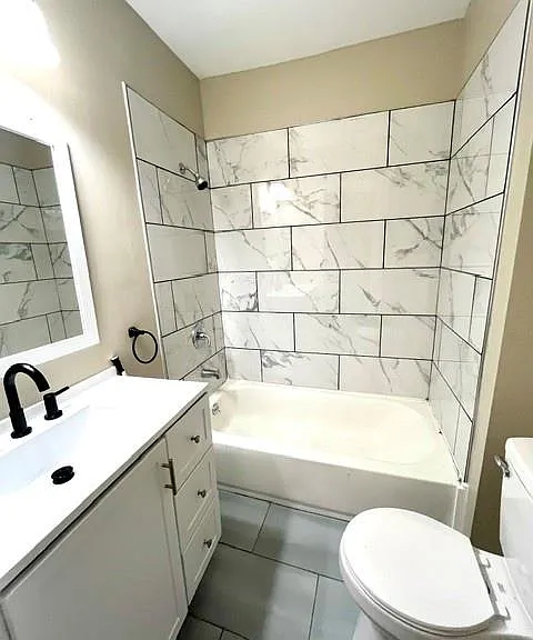 771 Harold St — Photo 6