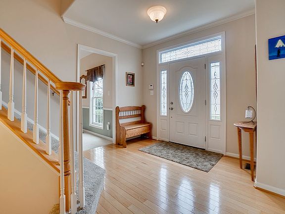 4th image of 22 Pinkerton Ct