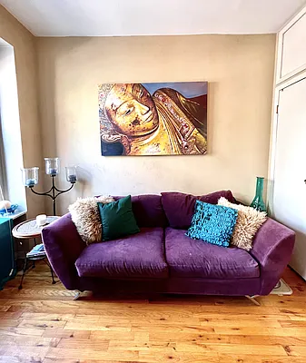 Rented by Compass | media 23