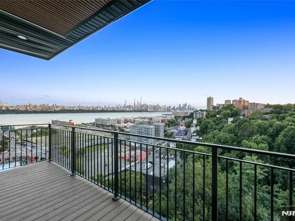 114 Pine Street image 5 of 35