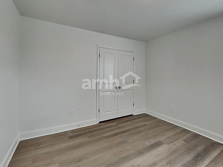 330 Golucke Way — Photo 17