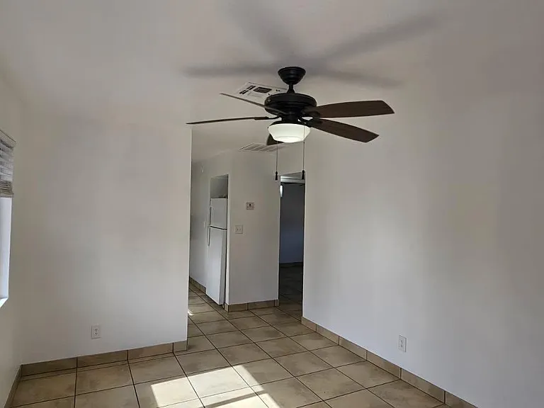 1551 E Christy Dr — Photo 11