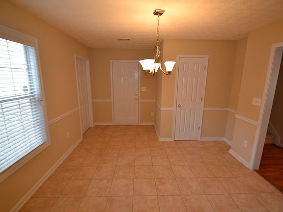 3rd image of 159 Loam Dr