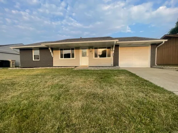 3726 Glenview Dr, South Bend, IN 46628