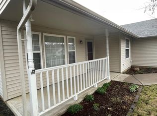 514 SW Wyatt St, Dallas, OR 97338