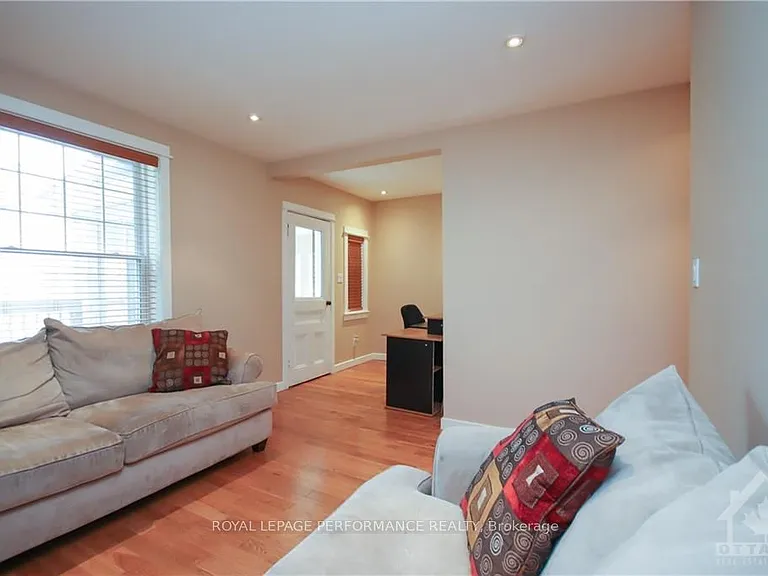 736 Cooper St W #2 — Photo 11