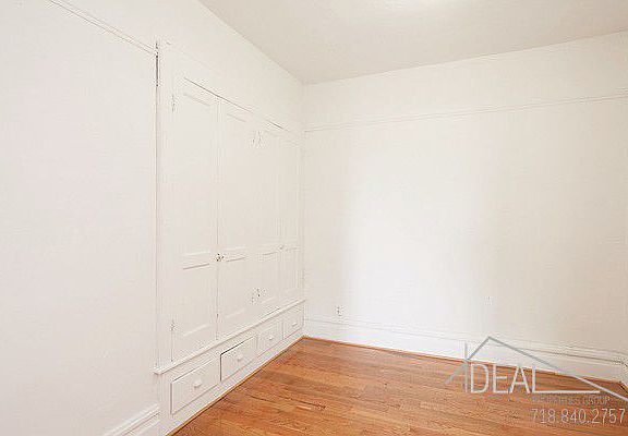 4th image of 5123 9th Ave #3R