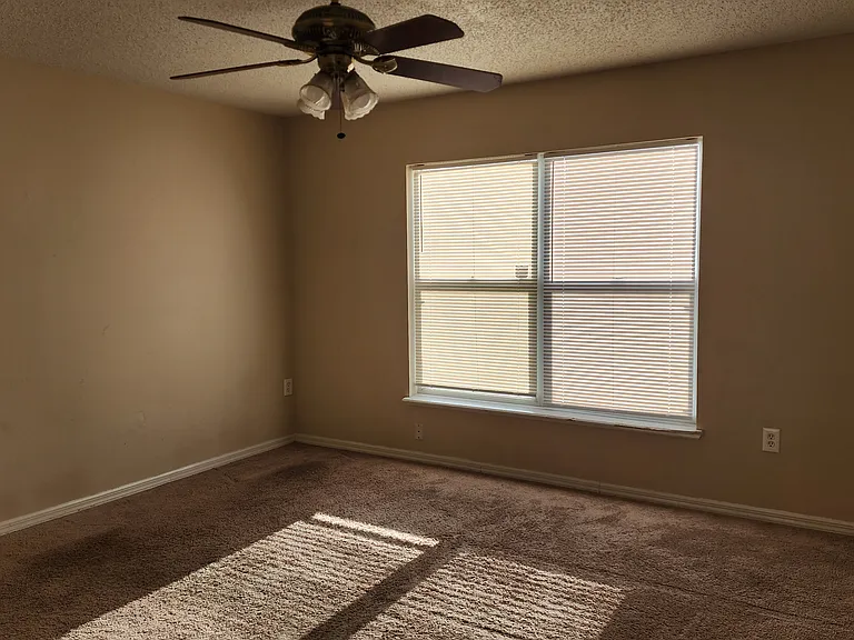 11228 Roman St — Photo 15