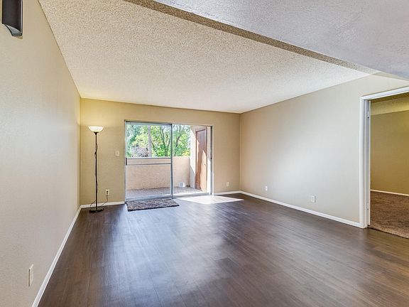 3rd image of 540 N May St #2050