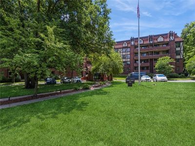 2880 Grand Ave APT 102, Des Moines, IA, 50312