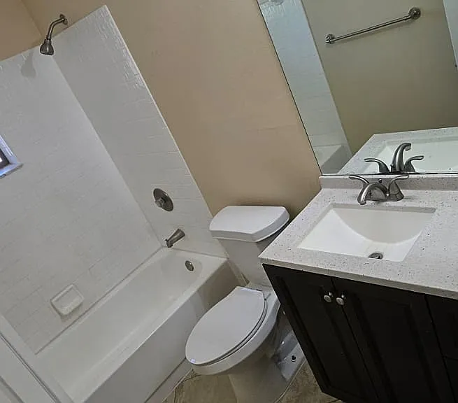 13740 Yarmouth Dr #A — Photo 15