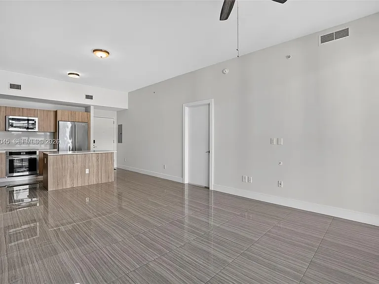 2960 NE 207th St #505 — Photo 5