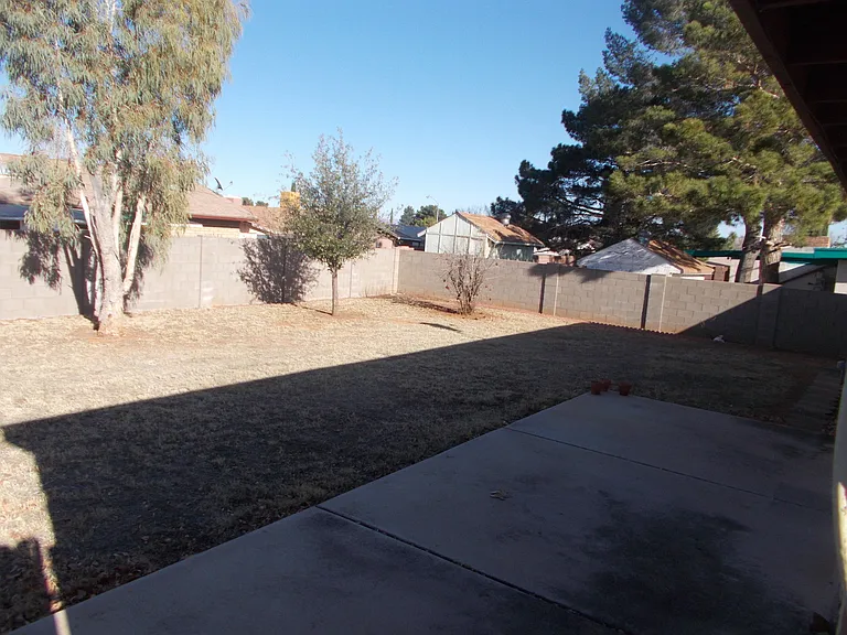 861 Catalina Dr — Photo 15