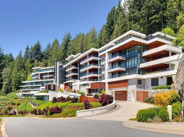 3101 Burfield Pl #402, West Vancouver, BC V7S 0B8