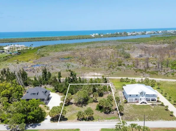 55 Green Dolphin Dr N #5, Placida, FL 33946