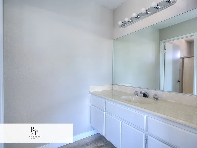 15326 Swarens Ct — Photo 23