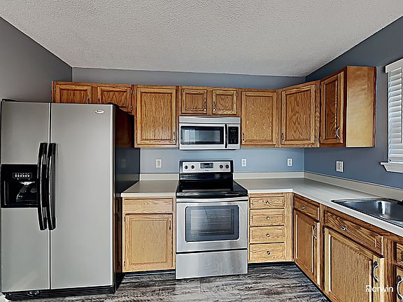 5th image of 5074 Pine Hill Dr