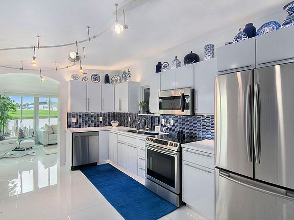 2nd image of 848 Plantation Dr