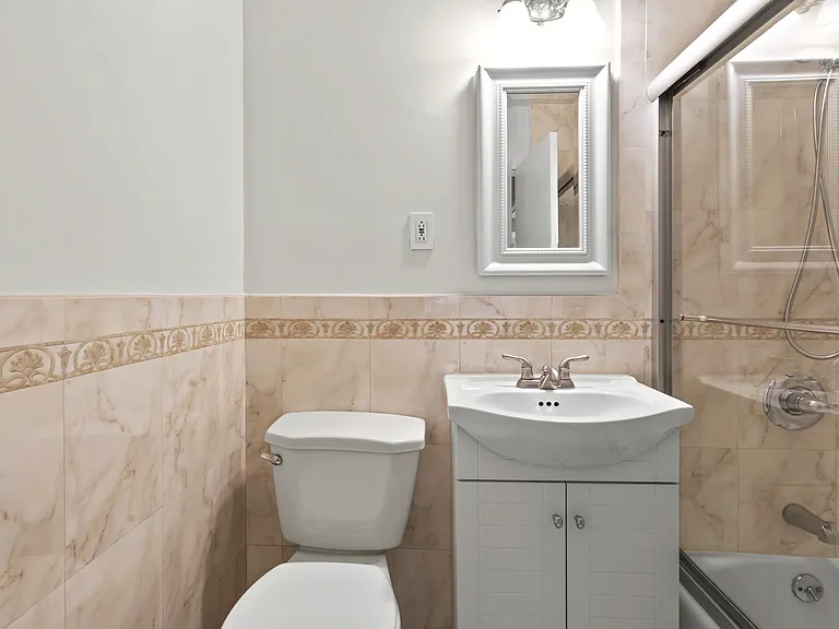 141 W 94th St #3F — Photo 9