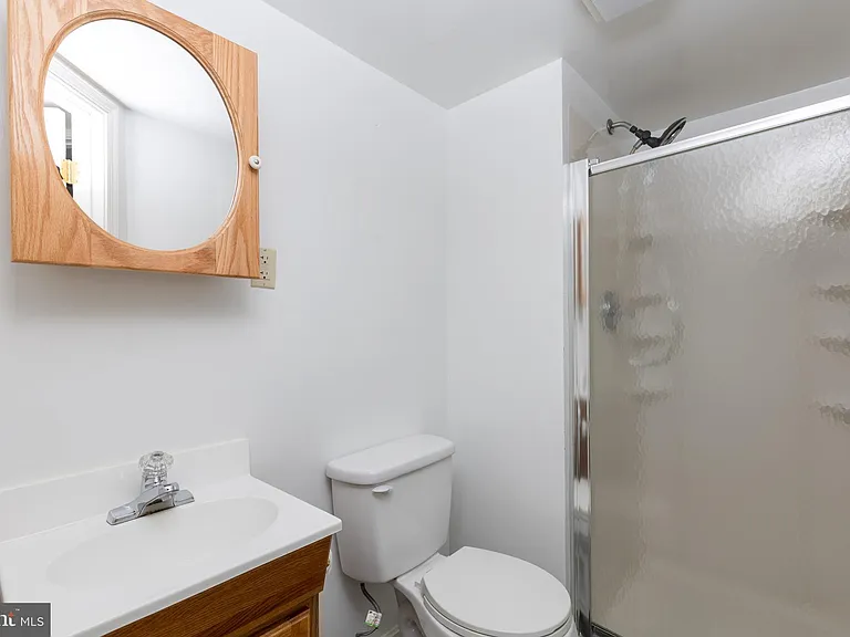 2807 Chapman Ct — Photo 33
