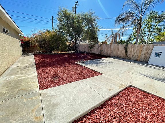 4th image of 9287B S Ramona Ave