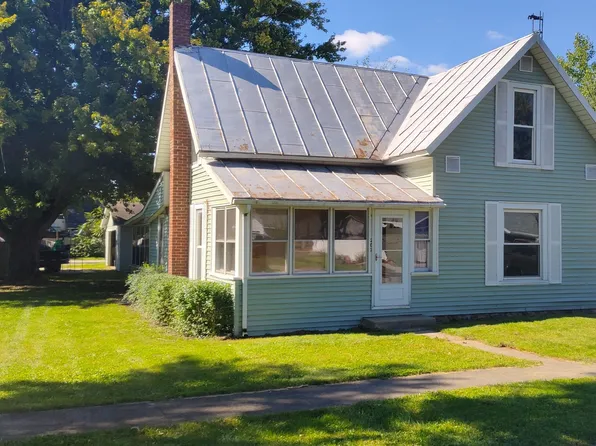 207 S West St, Milford, IN 46542