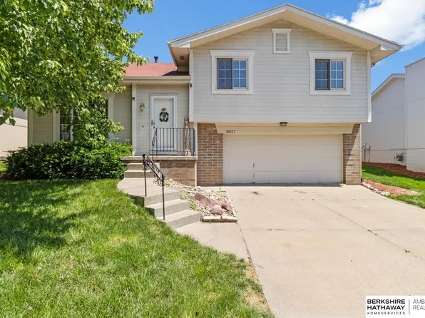 8827 N 82nd St, Omaha, NE 68122