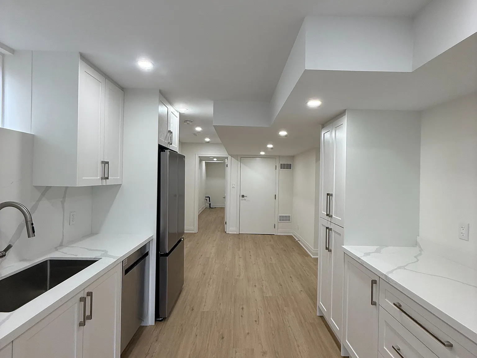 2 bed, $1,600 — Photo 4