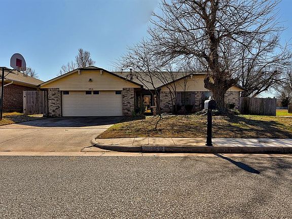 2nd image of 2816 Greenfield Dr
