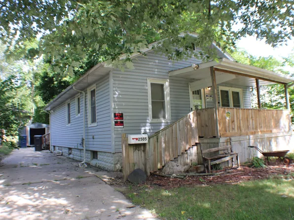 2505 Woodrow Ave, Flint, MI 48506