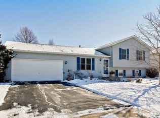 1166 Scenic Rd, Dekalb, IL 60115