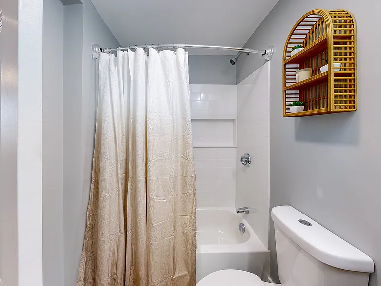 44 Hall St #0 — Photo 22