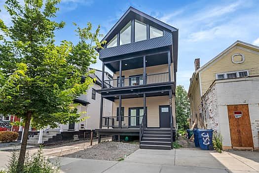1st image of 574 Niagara St #2