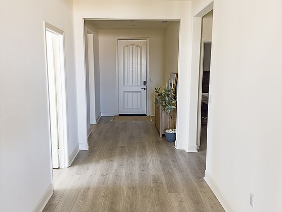 4th image of 58320 Coral View Way