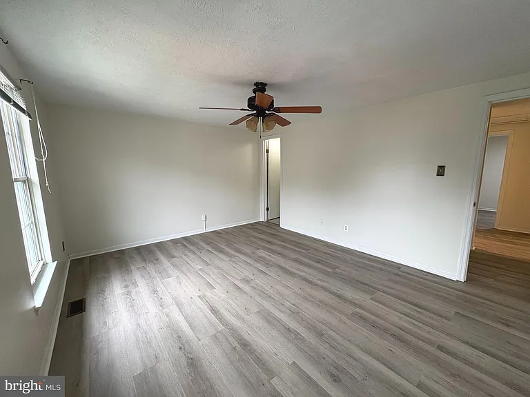 16 Dorchester Cir — Photo 13