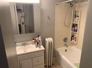 304 S 4th Ave #304, Saint Charles, IL 60174